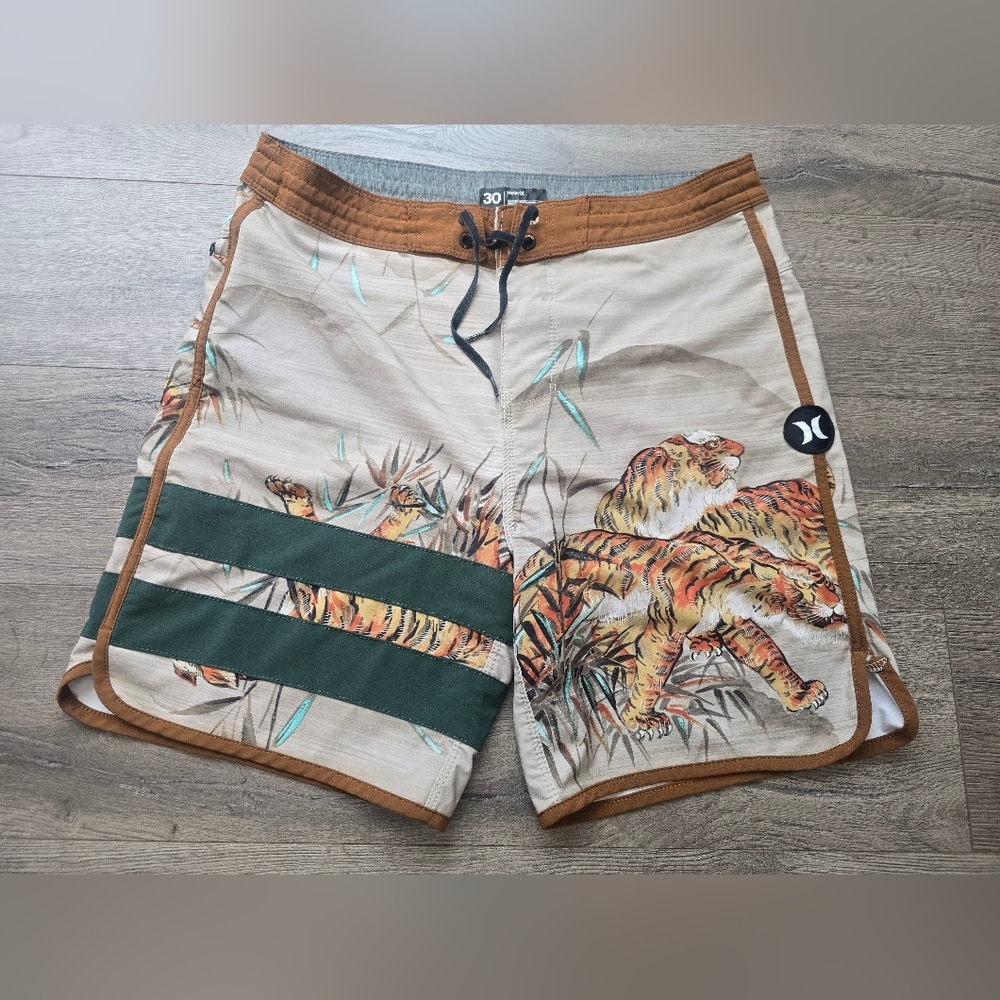 Hurley Mens Swim Shorts Size 30 Tiger Stripes Beach Pool Resort Cruise Summer